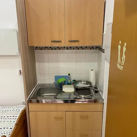 Zimmervermietung Ausspannen Bei Fam Pertiller Mit Klimaanlage,wlan , Kueche Und Ebenerdige Dusche * Breese