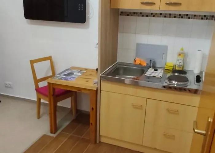 Zimmervermietung Ausspannen Bei Fam Pertiller Lägenhet Breese